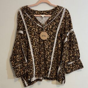 NWT Leopard Print Dolman Tunic Contrast Stitch Oversized Fit / Bibi Size Small